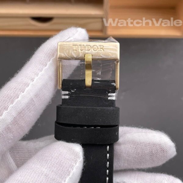 Tudor Black Bay Bronze M79250BA-0001 replica watch back view
