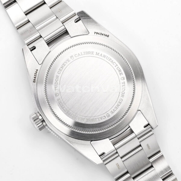 Tudor Black Bay snowflake hands hour markers replica watch