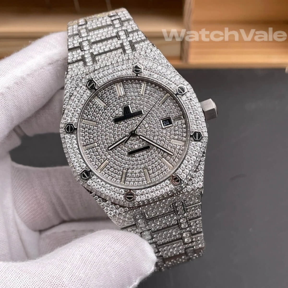 Audemars Piguet Royal Oak Selfwinding full pavé diamond best replica