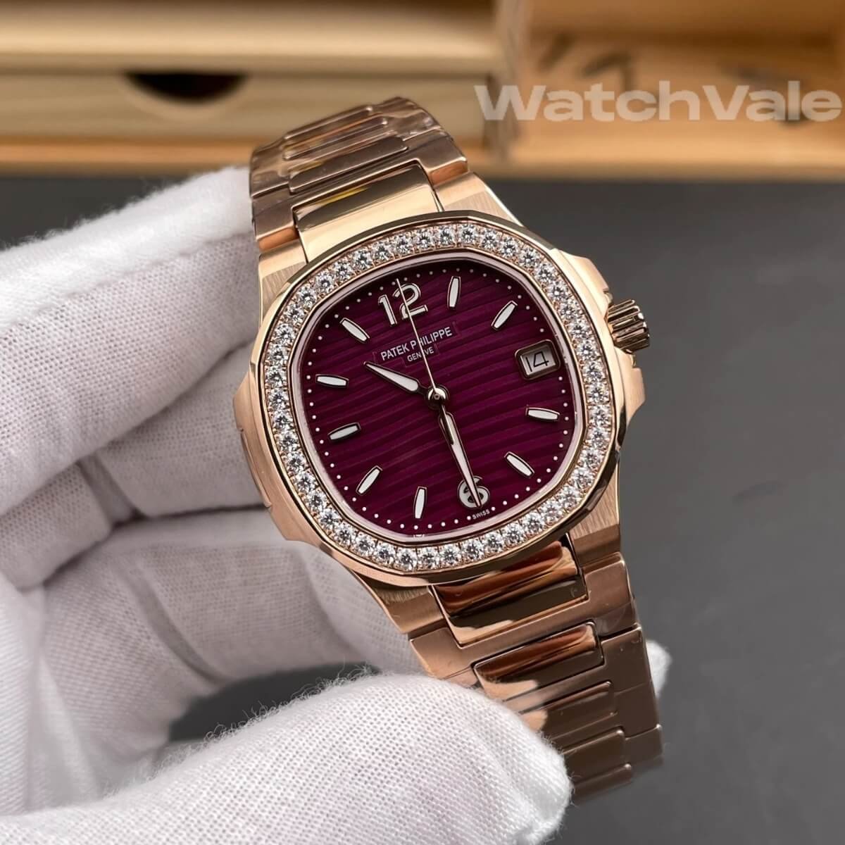 Patek Philippe Nautilus 7118/1200R purple wave dial diamond bezel 1:1 super clone
