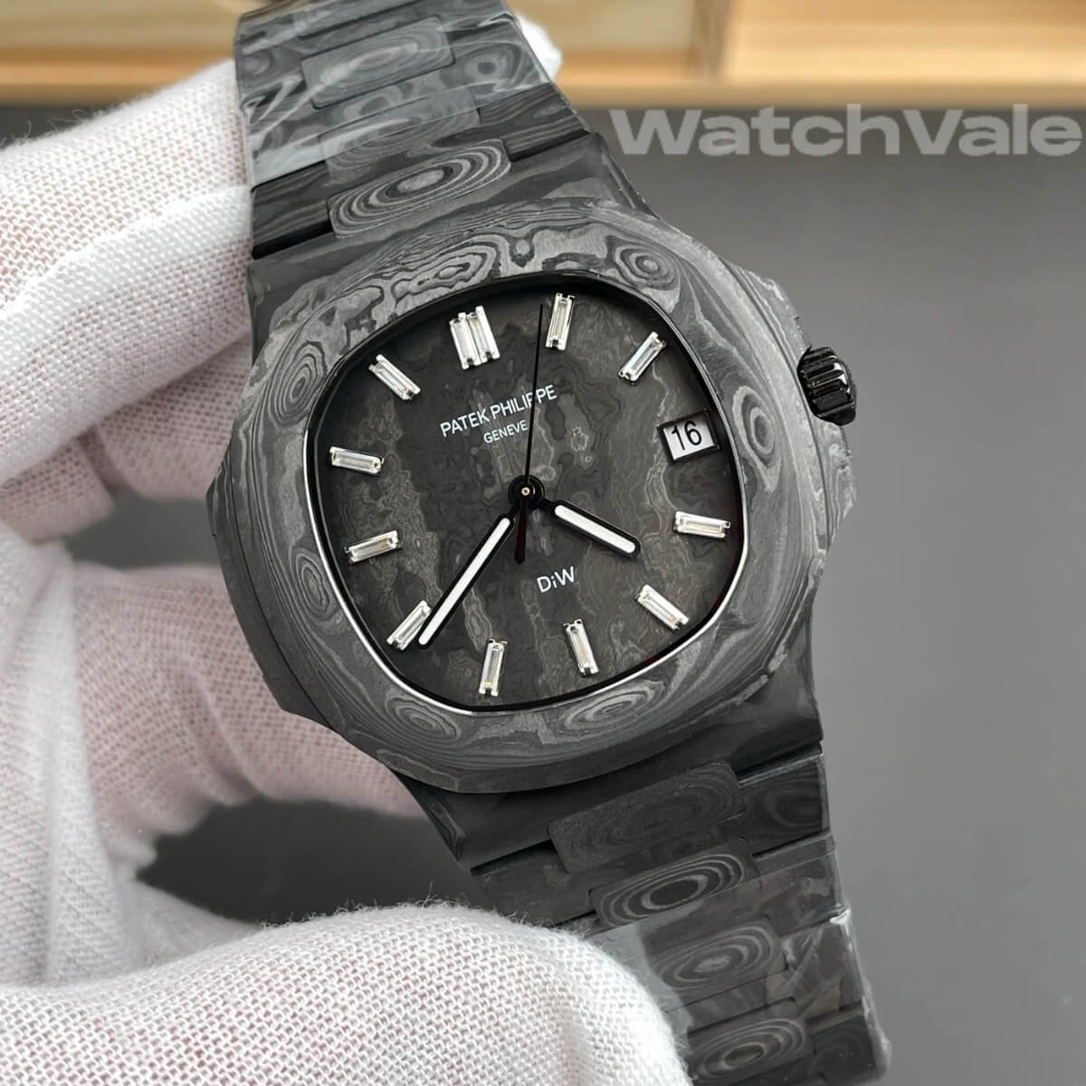 Patek Philippe Nautilus 5711 Carbon customized black dial baguette hour markers 1:1 super clone