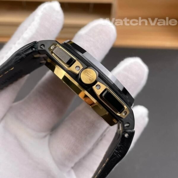 Audemars Piguet Royal Oak Offshore black Méga Tapisserie dial close-up replica watch