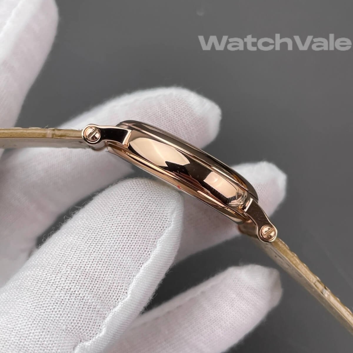 Patek Philippe Calatrava pink mother of pearl diamond dial close up super clone watch
