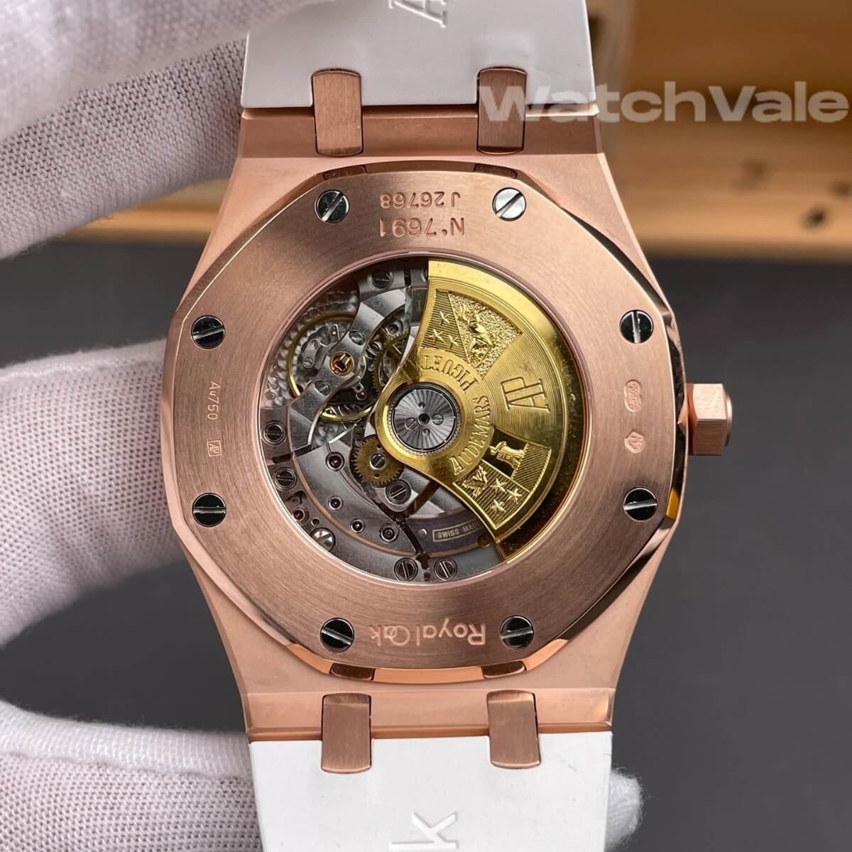 Audemars Piguet Royal Oak Selfwinding 41mm white rubber strap replica on wrist