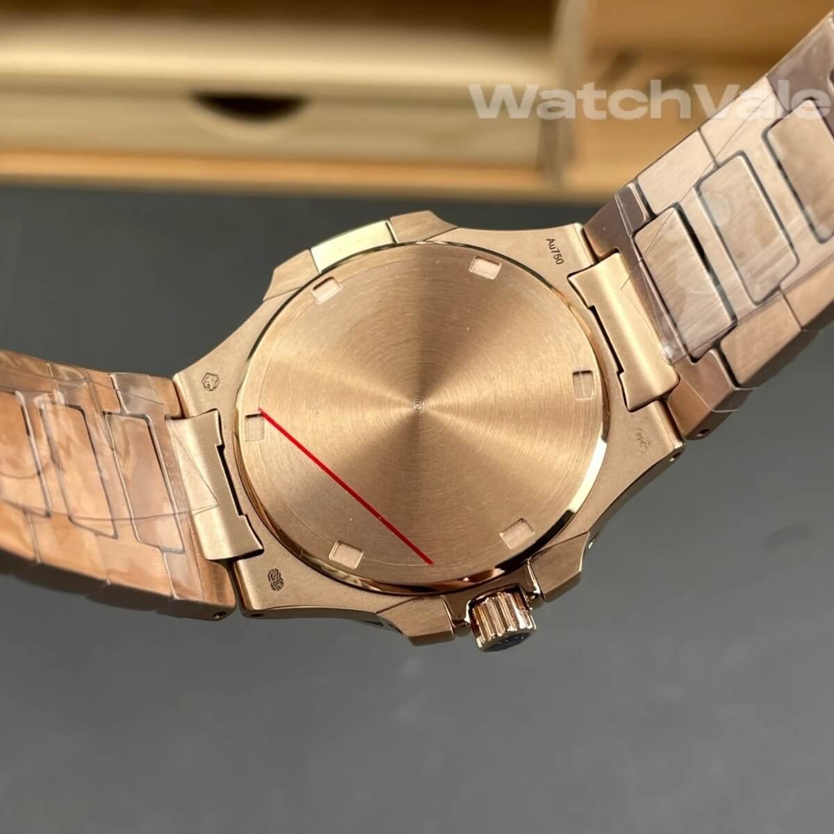 Patek Philippe Nautilus 35.2mm rose gold bracelet super clone on wrist
