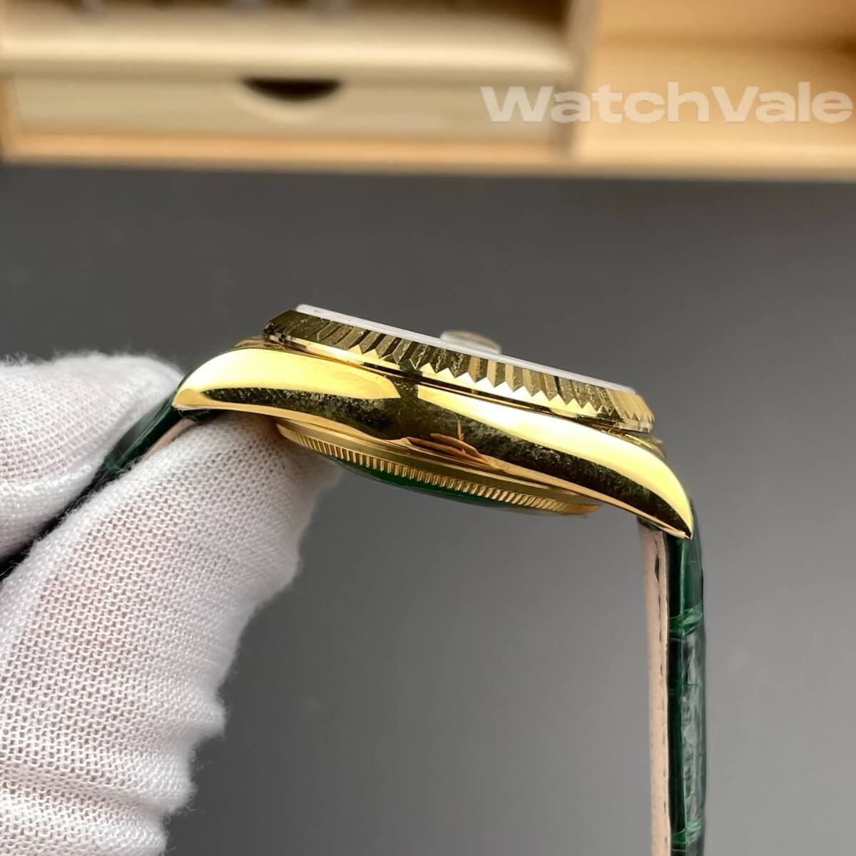 Rolex Day-Date 36 128238 green alligator strap super clone on wrist