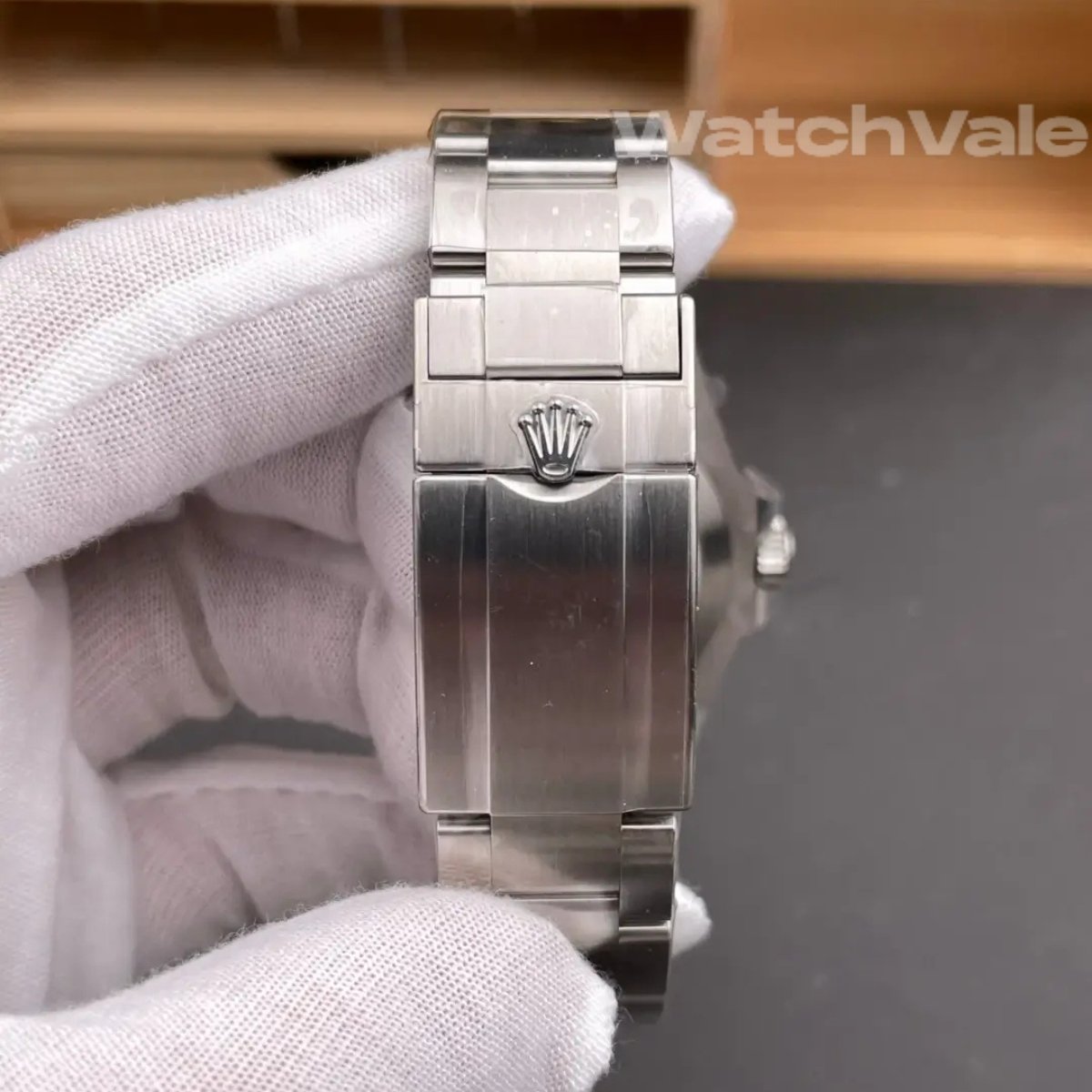 Rolex Explorer II 226570 case side view super clone