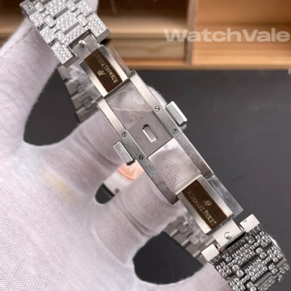 Audemars Piguet Royal Oak Selfwinding diamond-set case side view replica