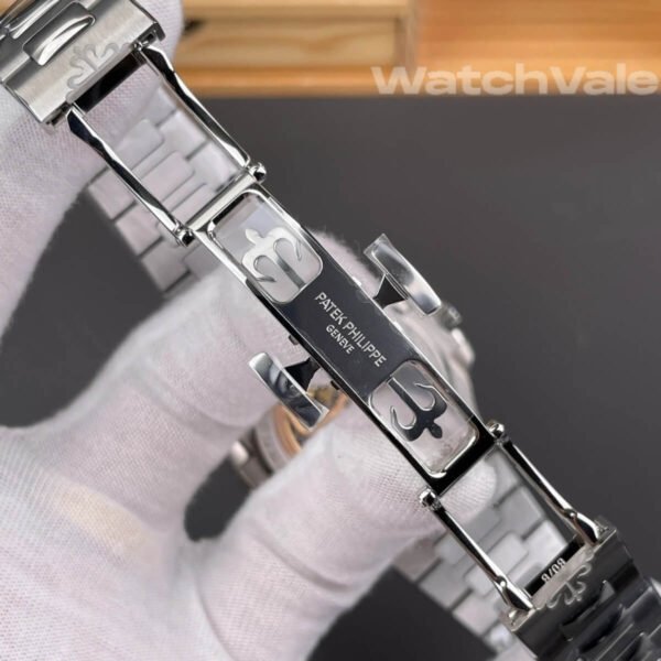 Patek Philippe Nautilus 5711/1A case side view super clone