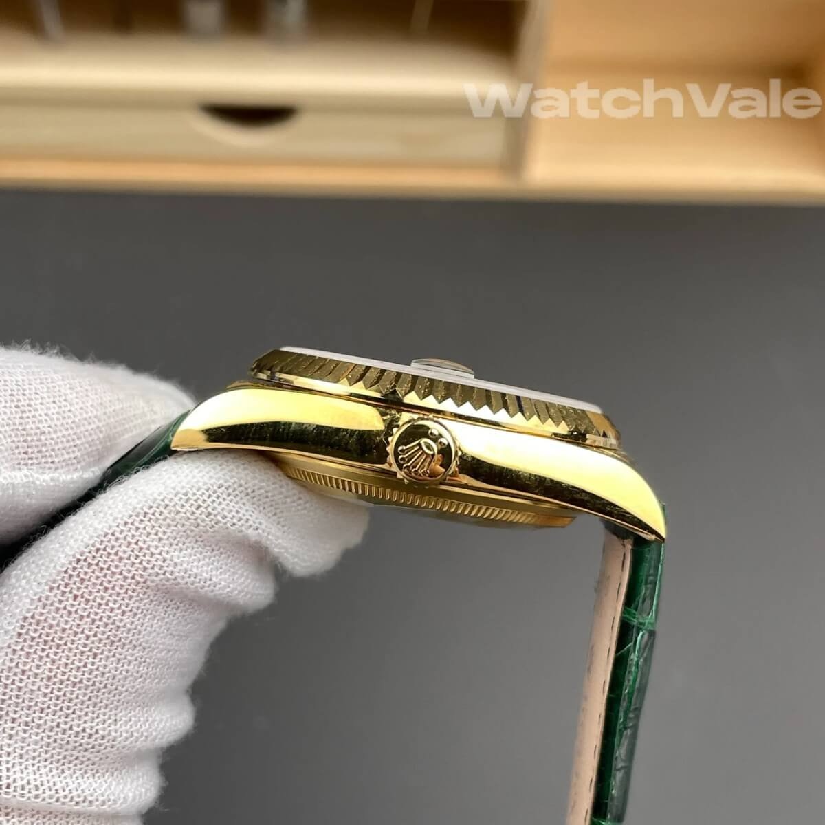 Rolex Day-Date 36 128238 36mm case side view super clone