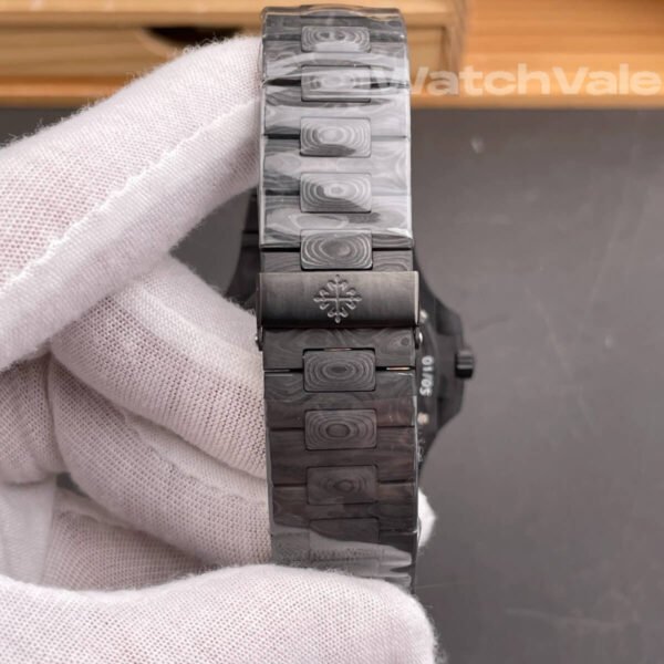 Patek Philippe Nautilus 5711 DiW full carbon bracelet detail super clone