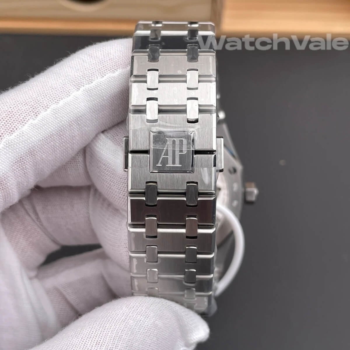 Audemars Piguet Royal Oak Tourbillon stainless steel bracelet detail replica