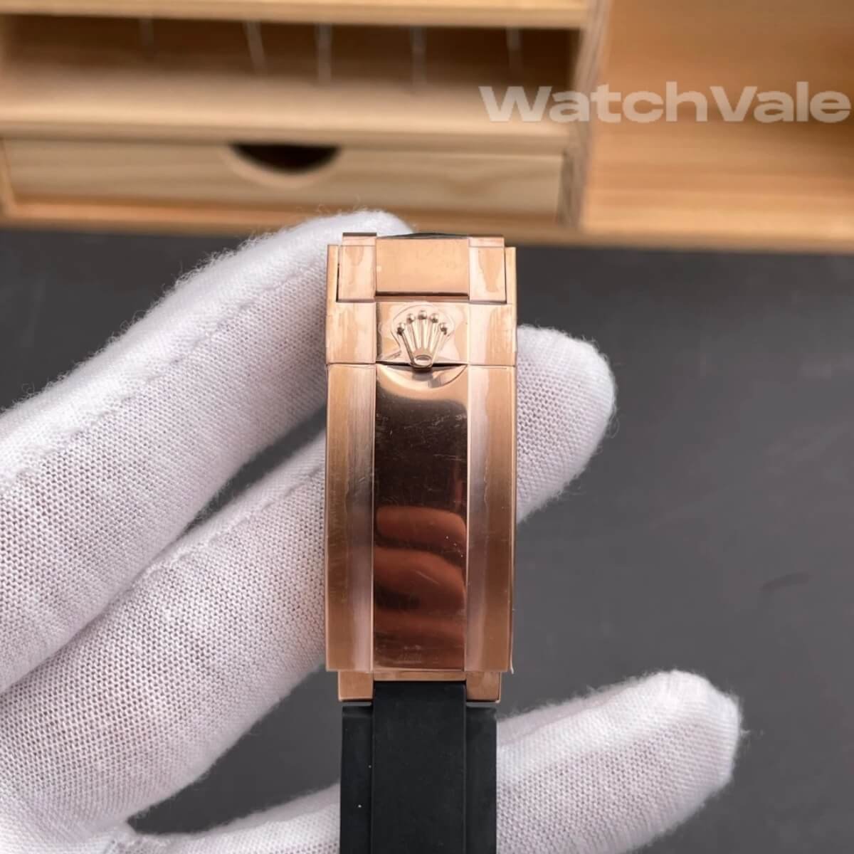 Rolex Yacht-Master 40 126655 Oysterflex strap detail super clone